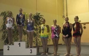 5672cabcd2b35_valentinelivaetlauragauthier.jpg
